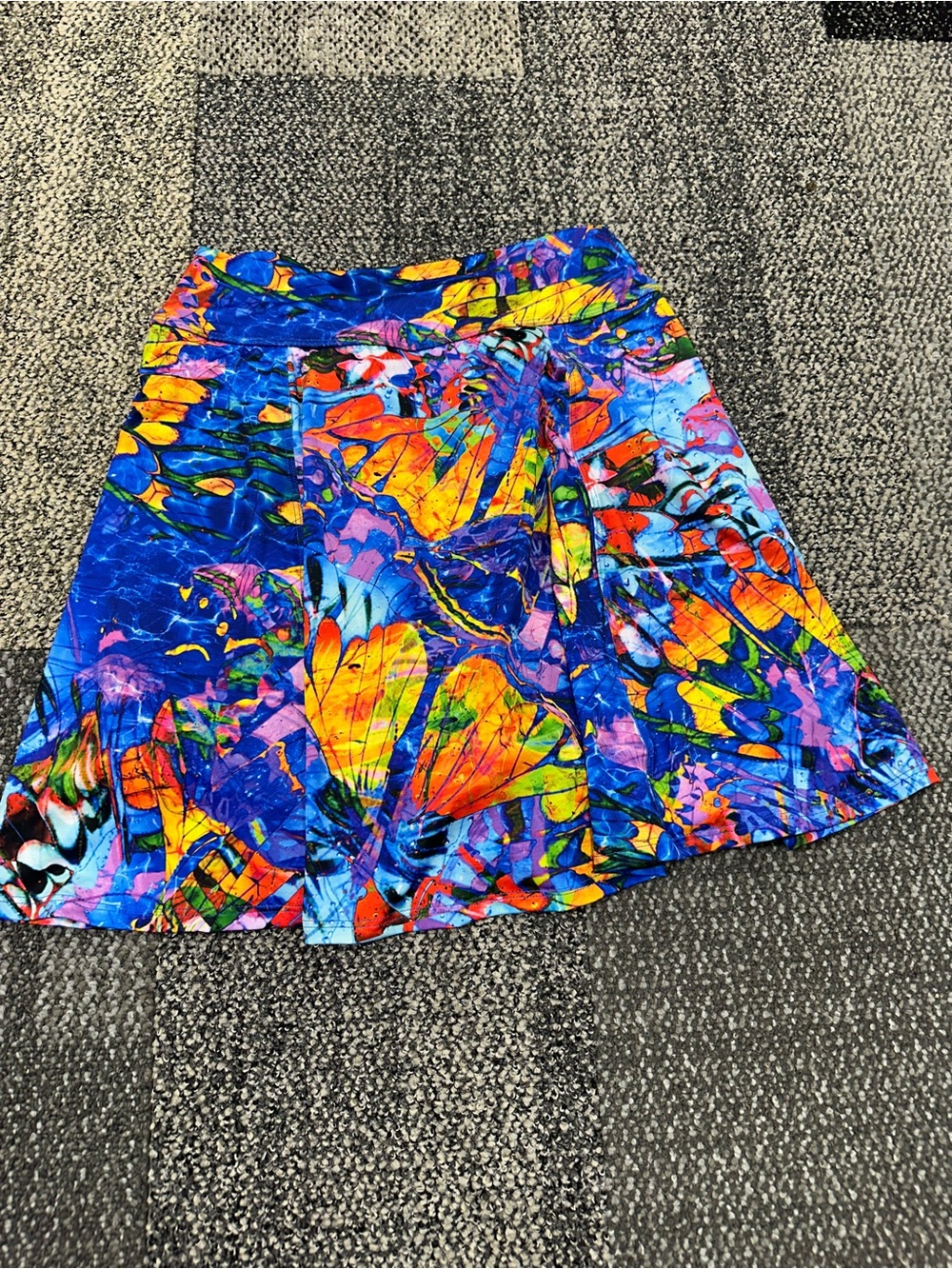 NWT Dona Jo Skirt Skort Compression Abstract Fly Print Ruffle Athleisure - Picture 5 of 6